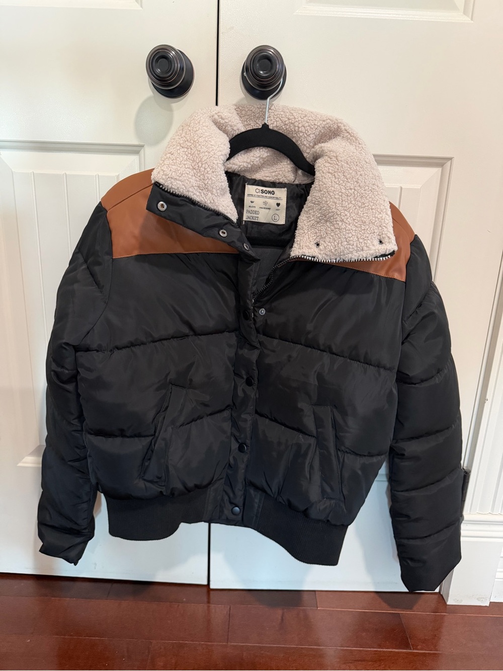 Ci Sono Black Puffer Jacket with Brown Shoulder Panels and Cream Sherpa Collar